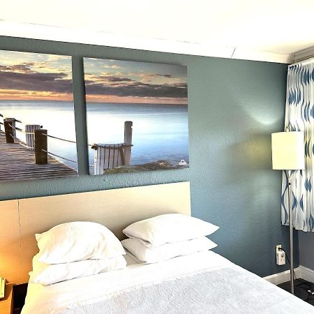 Days Inn By Wyndham Pensacola - Historic Downtown Bagian luar foto