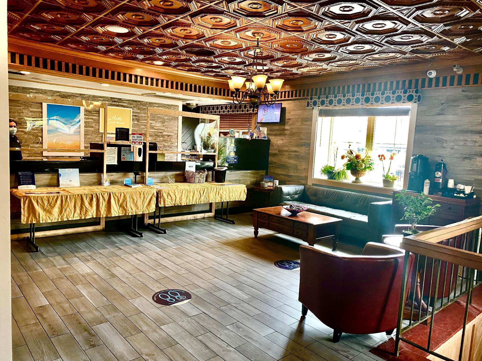 Days Inn By Wyndham Pensacola - Historic Downtown Bagian luar foto